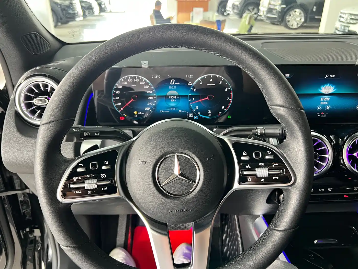 Mercedes-Benz GLB 2023 GLB 220 Dynamic фото 14