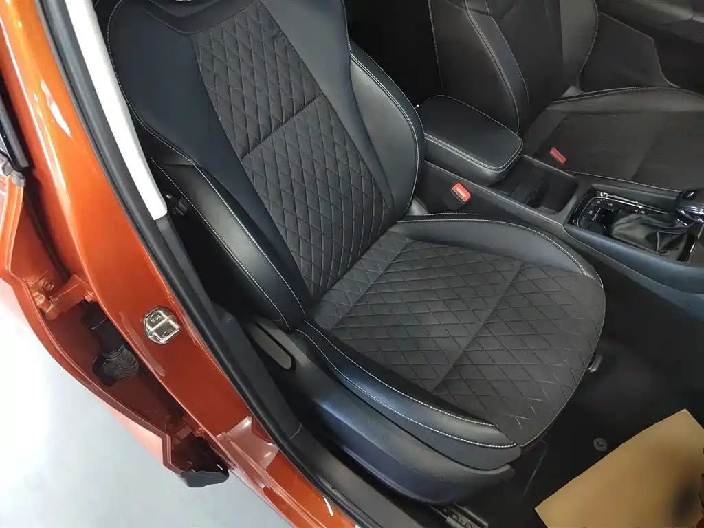 Škoda Karoq 2018 TSI280 Flagship Edition China V фото 25