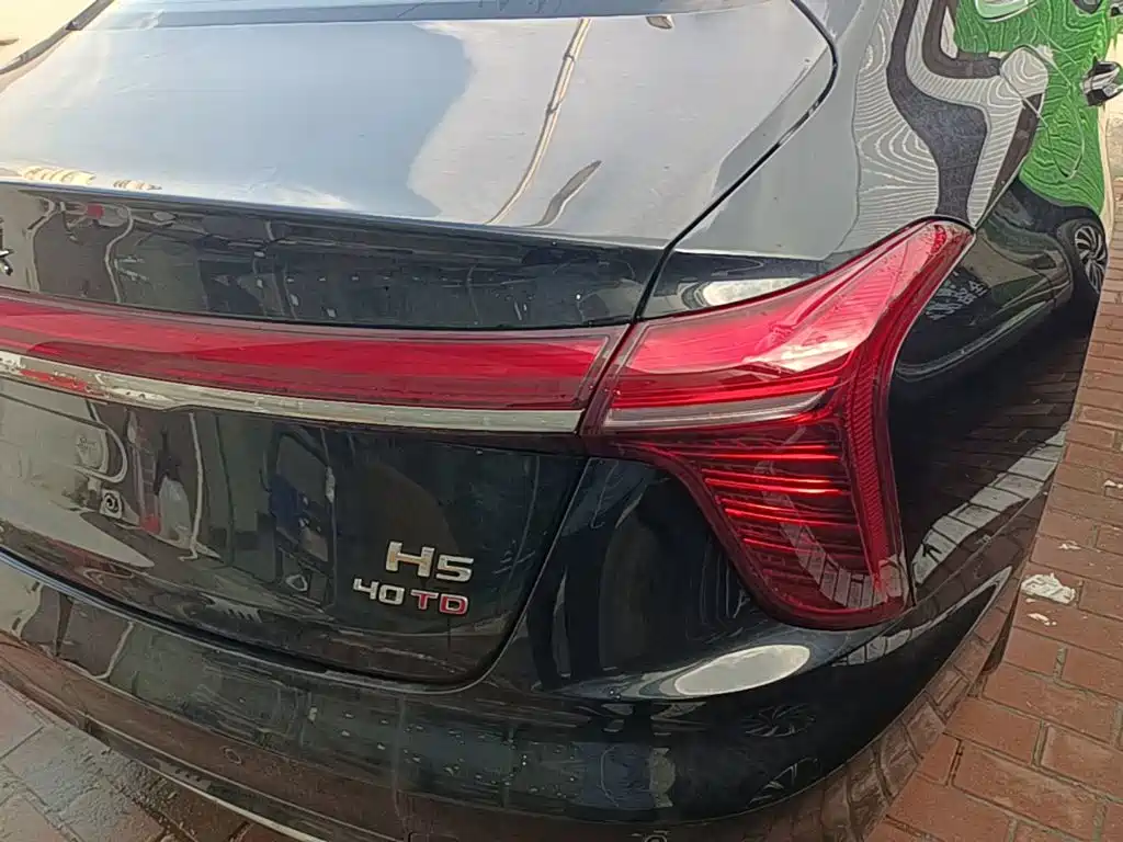 Hongqi H5 2026 2025 2.0T Automatic Flag Celebration 500,000 Units Anniversary Edition