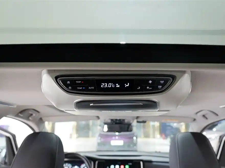 GAC Trumpchi Trumpchi M8 2021 Leading Show Series 390T Ultimate Edition фото 13