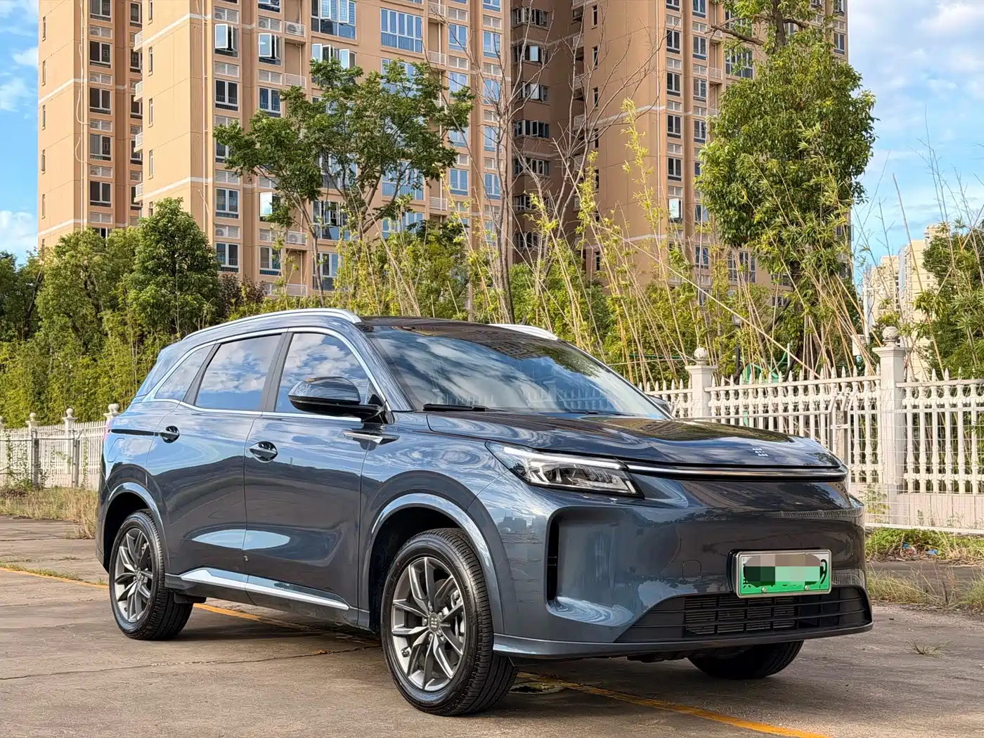Landian E5 PLUS 2026 2026 165km Long Range First Experience Edition (7-seater)