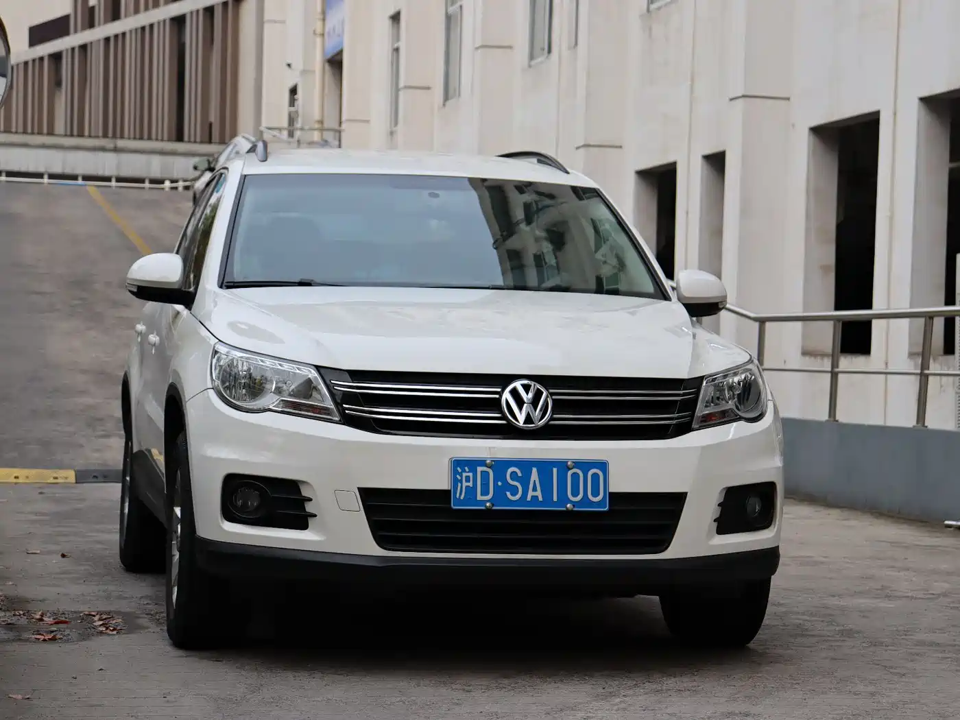 Volkswagen Tiguan 2012 1.8TSI Automatic 2WD Trend Edition фото 3