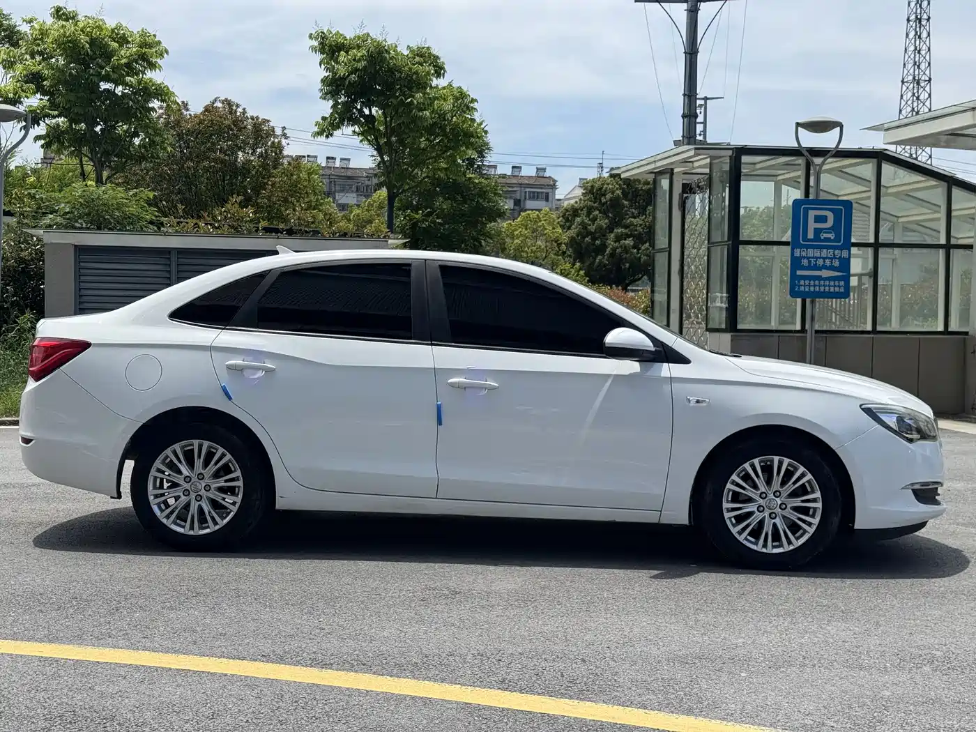 Buick Excelle 2016 15N Automatic Elite фото 28