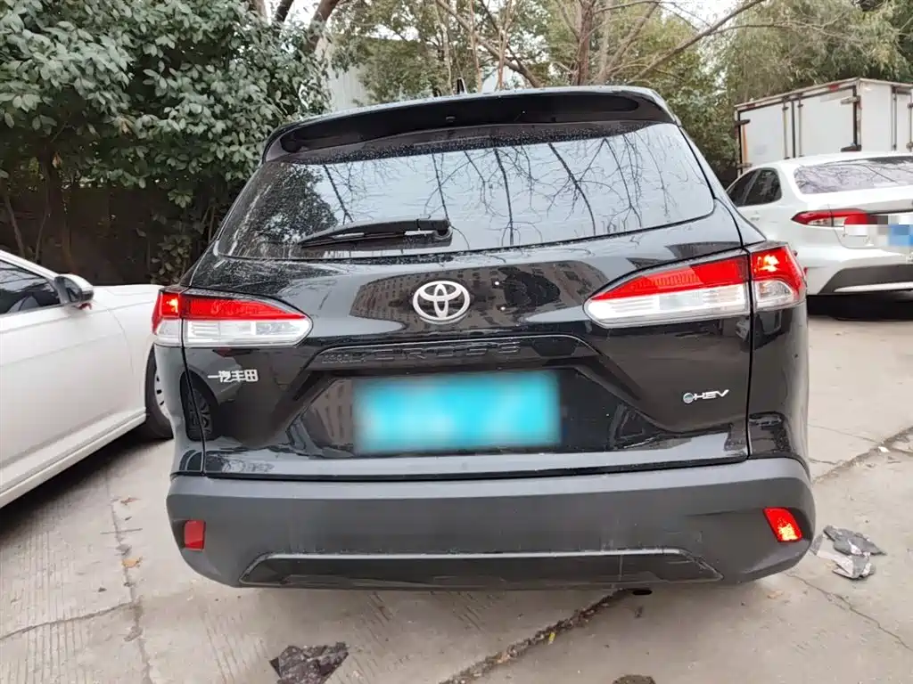 Toyota Corolla Cross 2025 2.0L Intelligent Hybrid Pioneer Edition фото 4