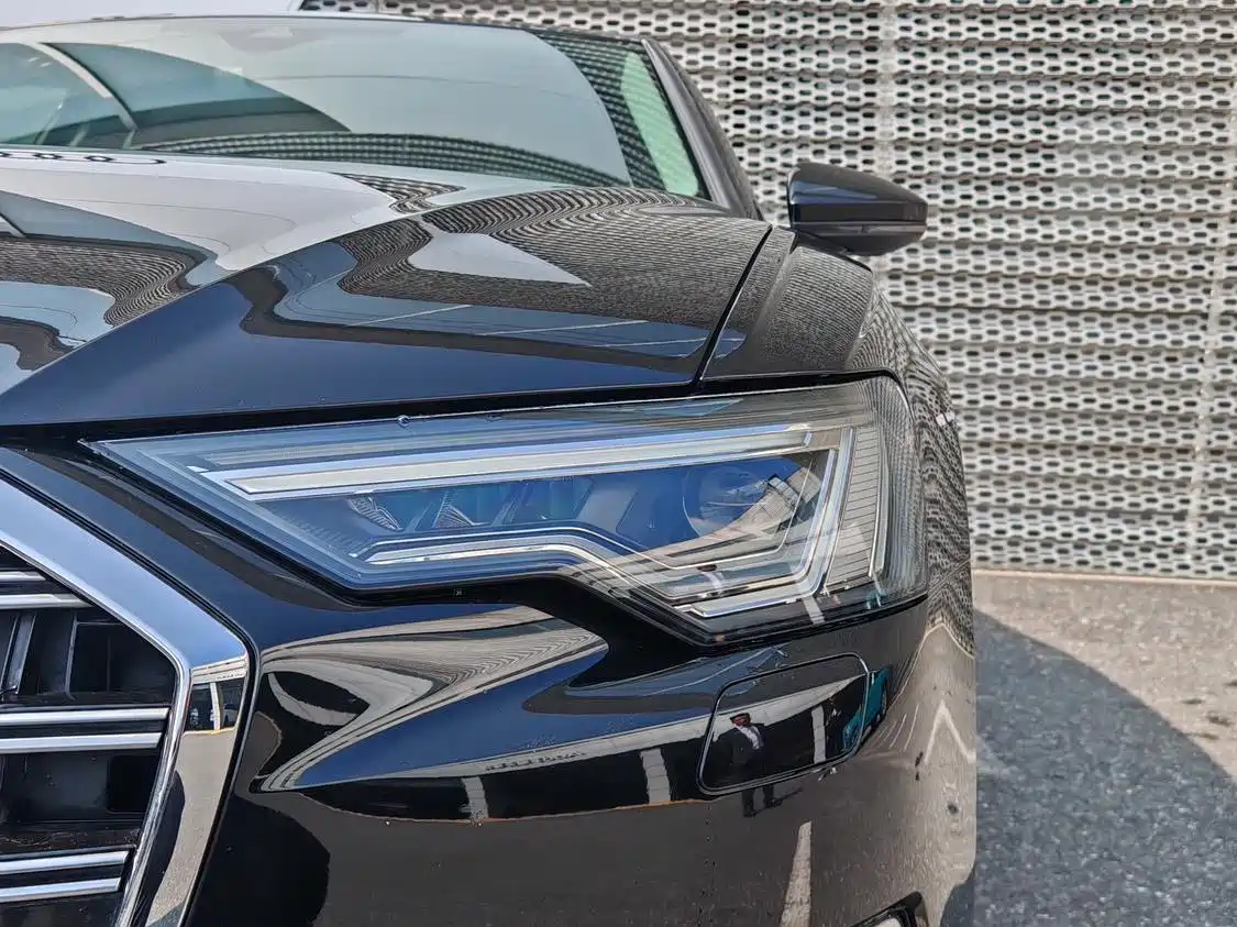 Audi A6L 2023 40 TFSI Luxury Elegance фото 13