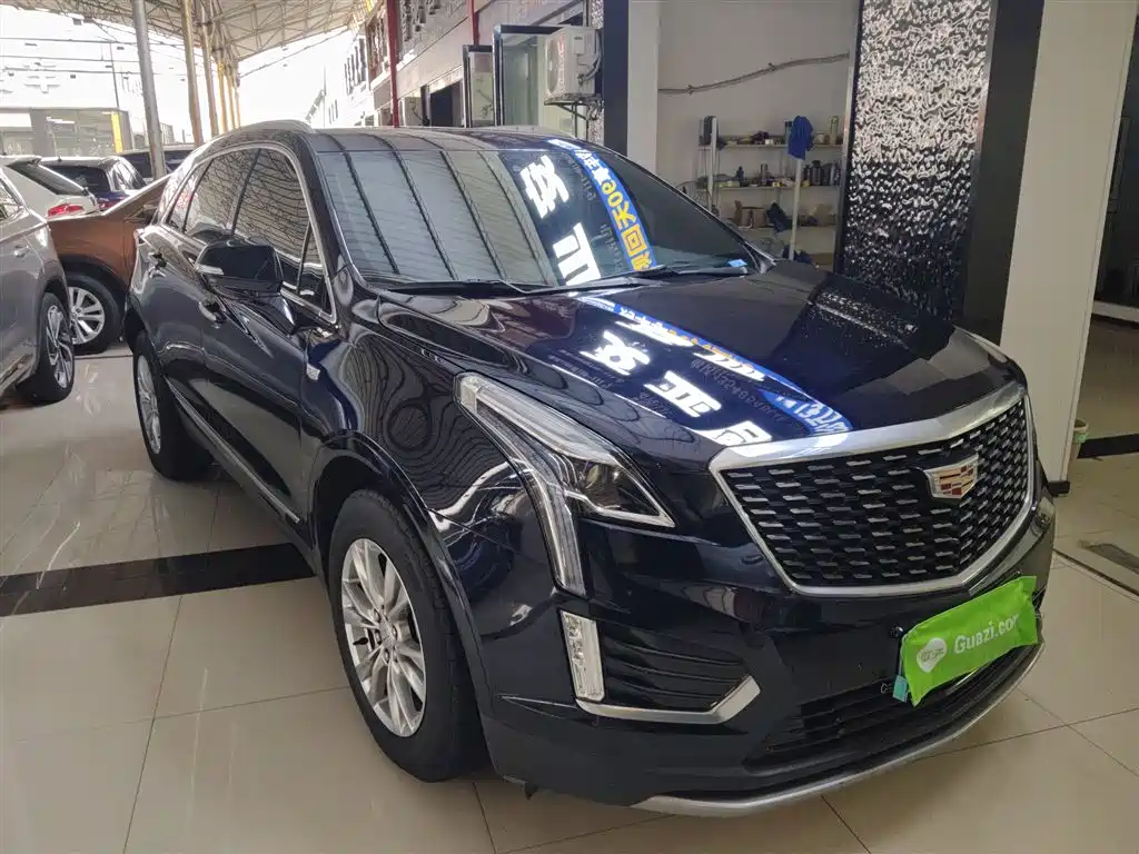 CADILLAC XT5
