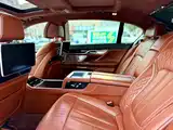 Photo 6 - BMW 7 Series