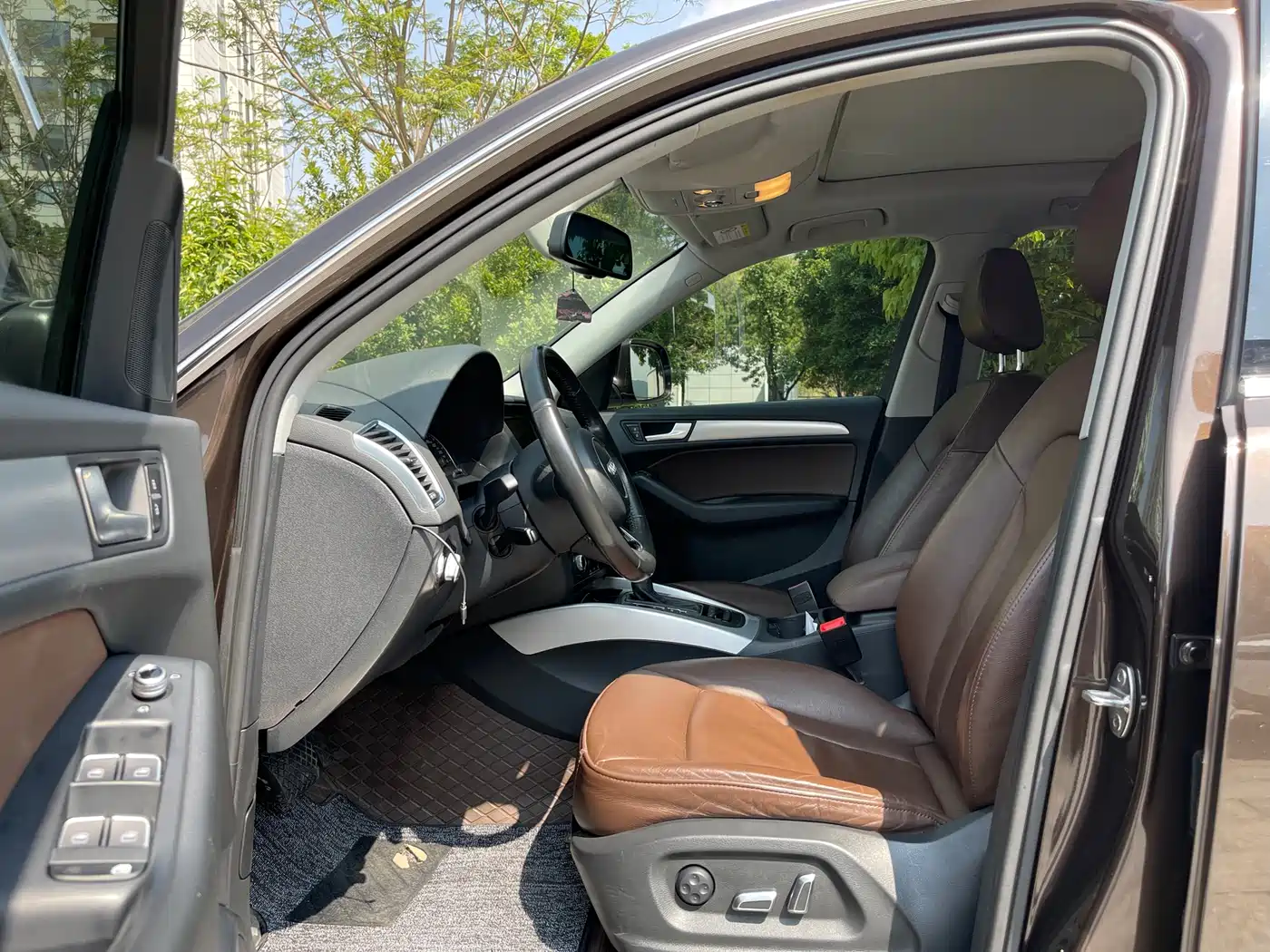 Audi Q5 2015 40 TFSI Technology фото 8