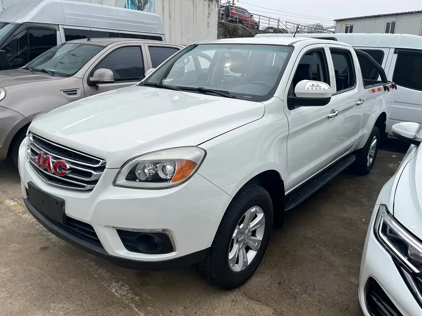 JAC Motors JAC T6 2020 2.0T Diesel 2WD Elite Long Wheelbase China VI HFC4DB2-2E