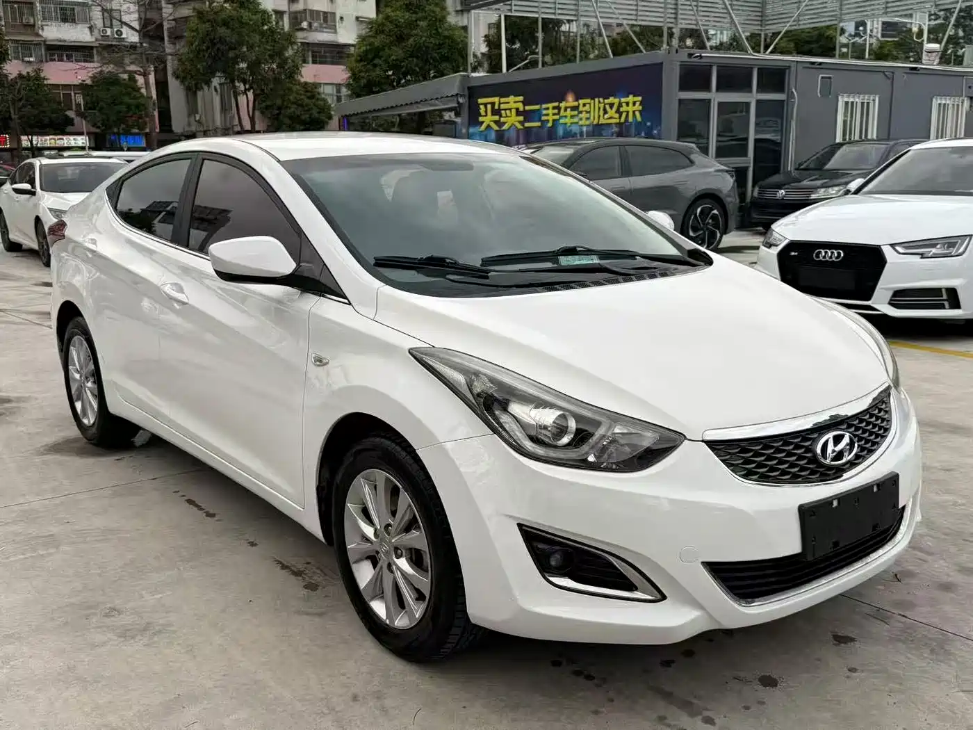 Hyundai Langdong 2016 1.6L Automatic Smart Edition