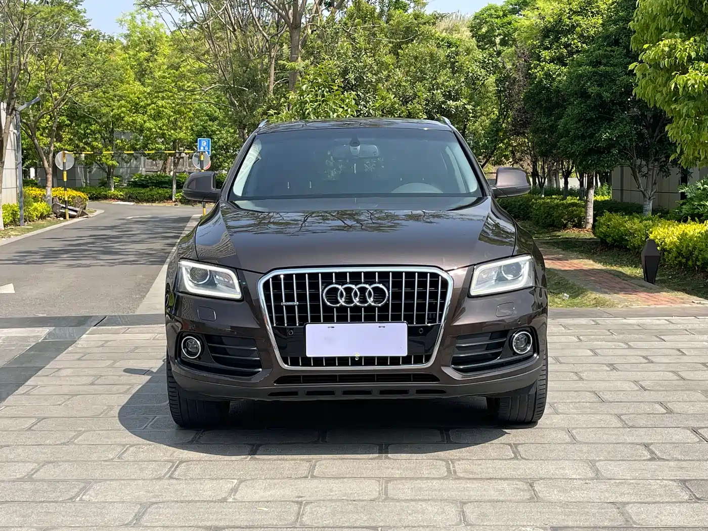 Audi Q5 2015 40 TFSI Technology фото 2