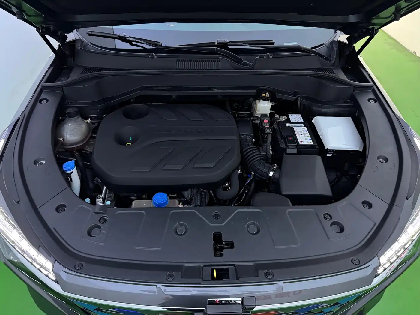 Photo 37 - Changan Oshan Z6