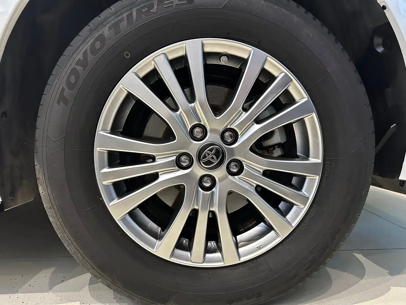 Toyota Sienna 2021 2.5L Hybrid Premium Edition фото 20