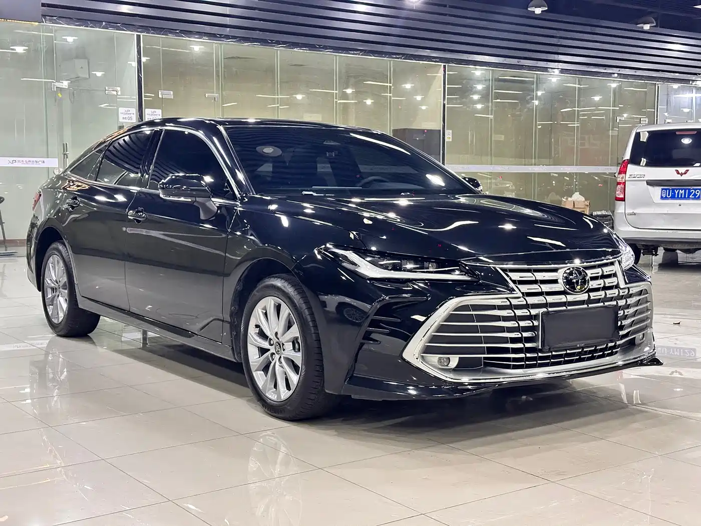 Toyota Avalon 2024 Model 2.0L Progressive Edition фото 3