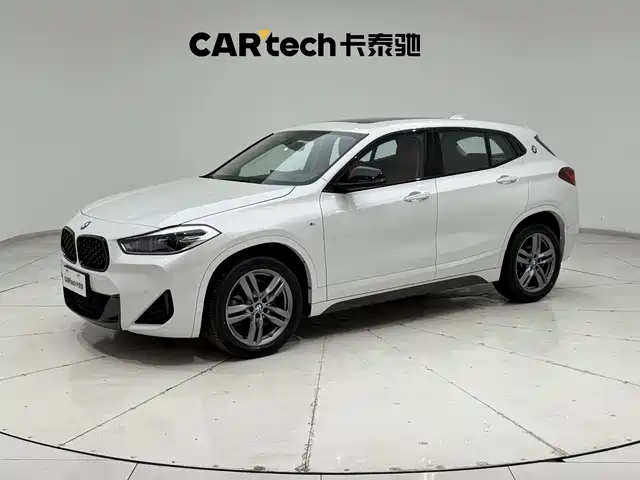 BMW X2 sDrive25i, M Спорт, чёрный пакет