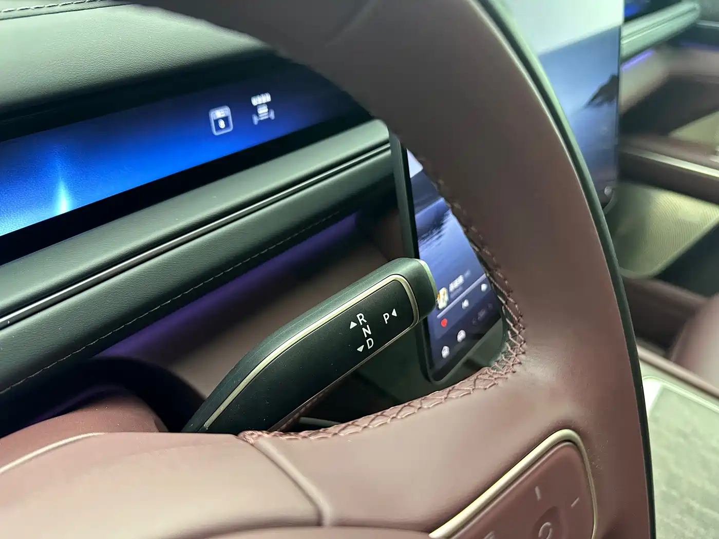 NIO ES8 2025 2025 Model 6-Seat Executive Luxury Edition