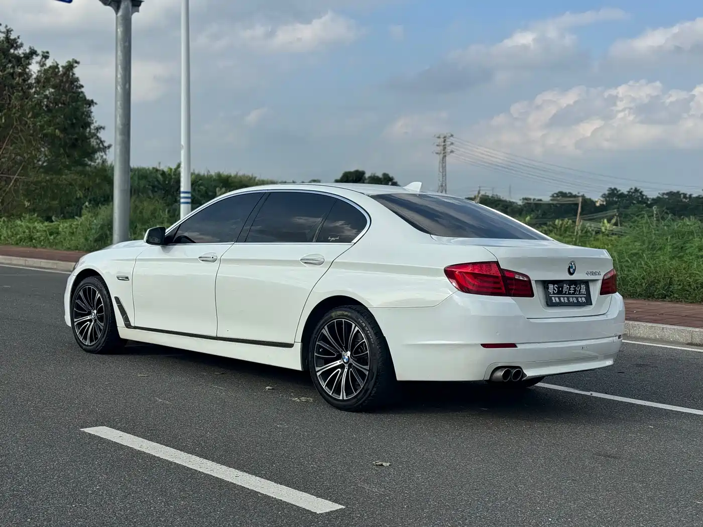 BMW 5 Series 2011 528Li Luxury фото 20