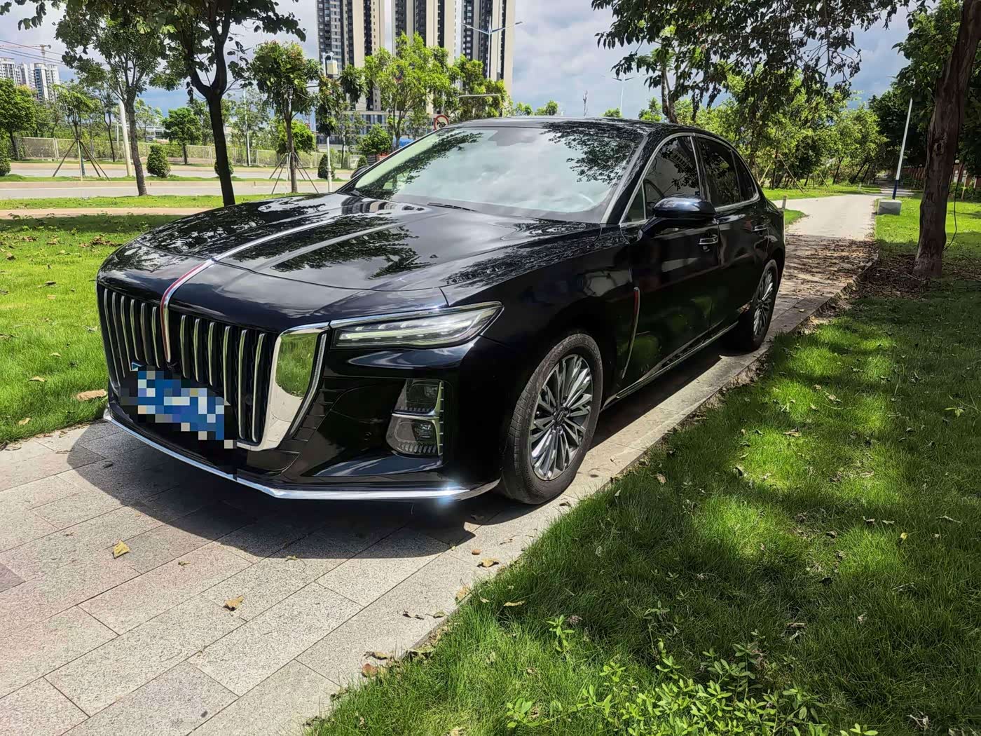 Hongqi H5