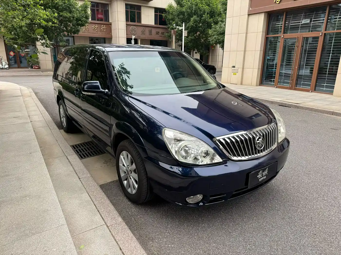 Buick GL8 2014 2.4L Classic Edition фото 3