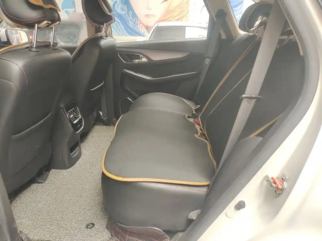 Baojun 560 2015 2015 1.8L Manual Luxury