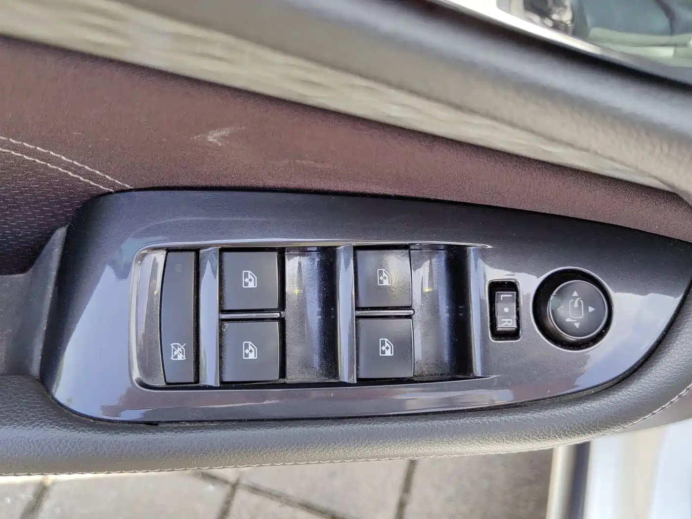 Chevrolet Malibu 2016 2.0L Automatic Luxury фото 12