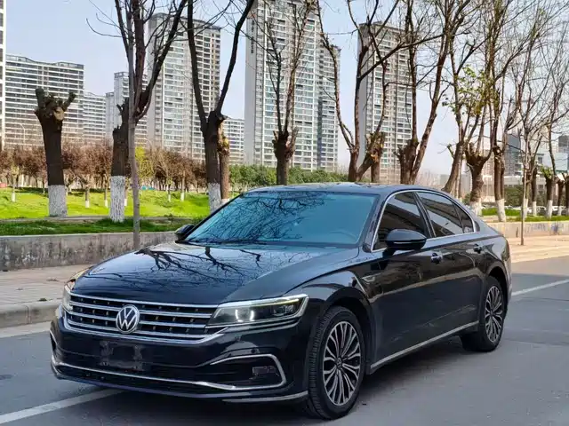 VOLKSWAGEN HUIANG