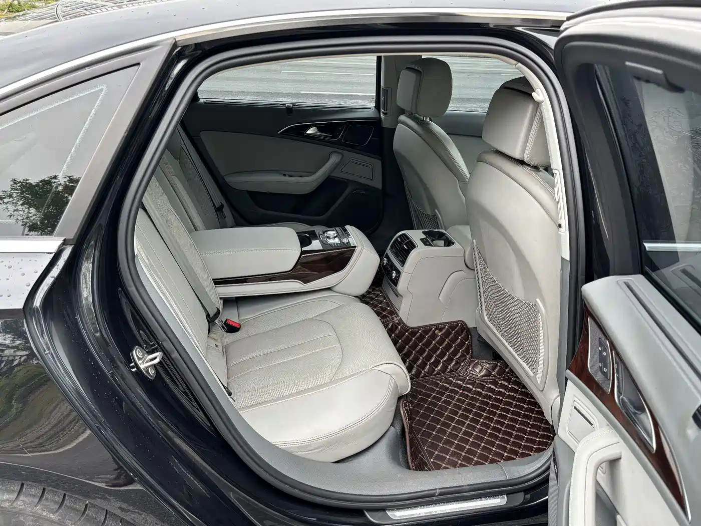 Audi A6L 2014 35 FSI Comfort фото 9