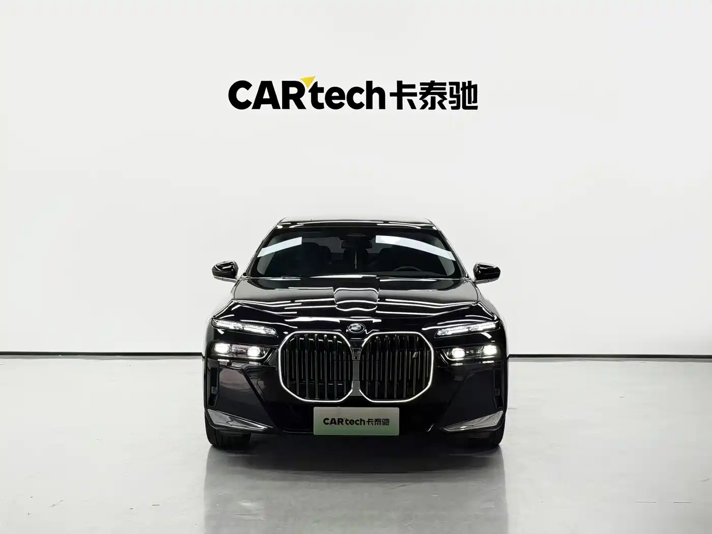 BMW i7 2023 eDrive50L Leading M Sport Package фото 2
