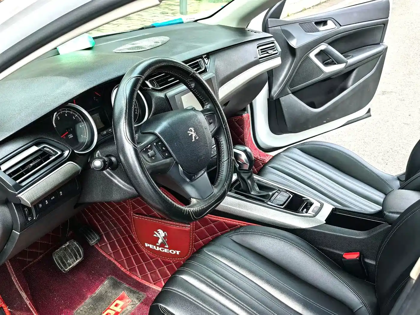 Peugeot 408 2019 360THP Auto Luxury Edition China VI фото 17