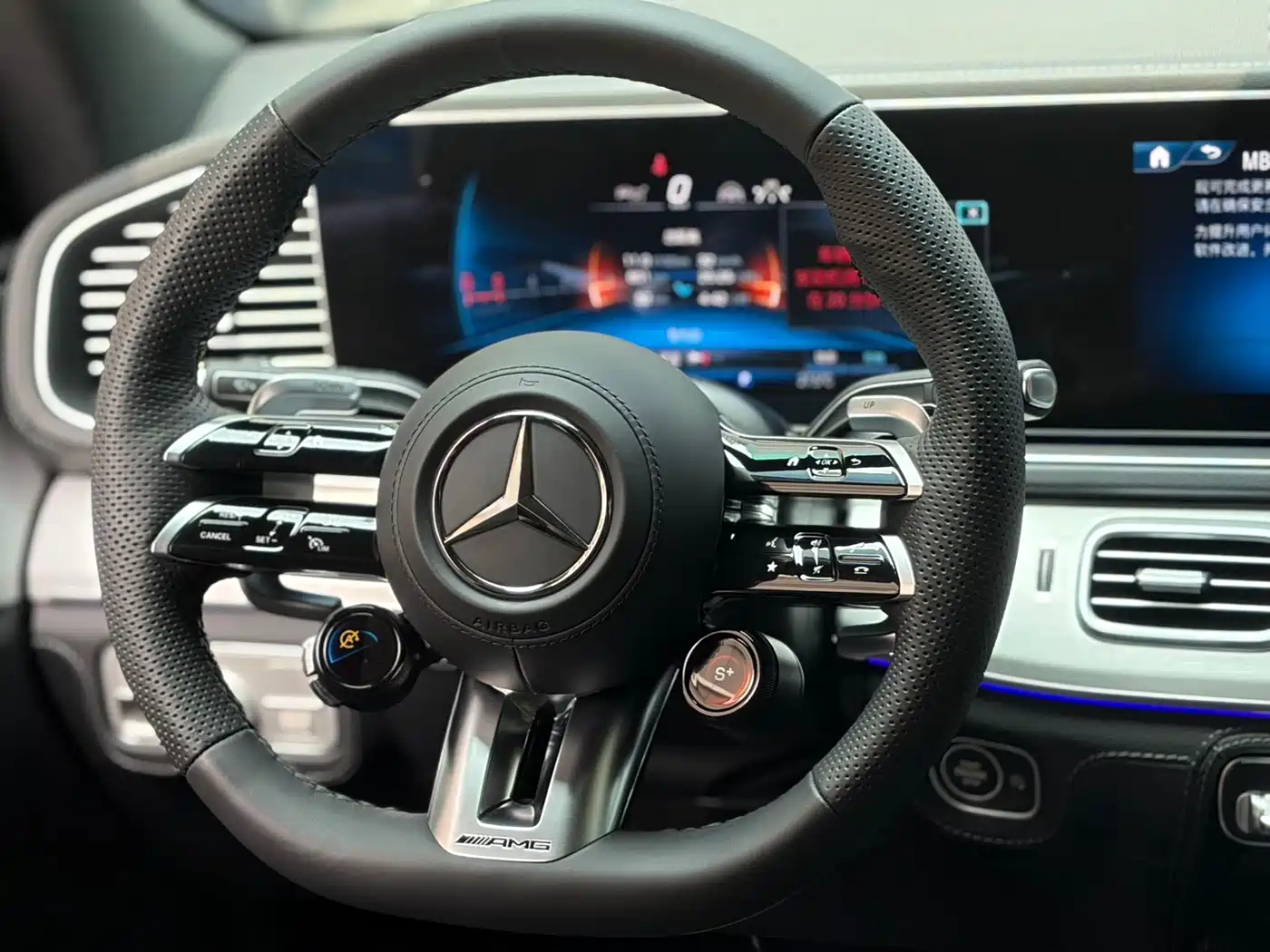 MERCEDES-BENZ GLE AMG
