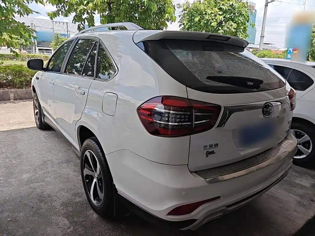 BYD S7 2017 2017 2.0T Automatic Luxury Model