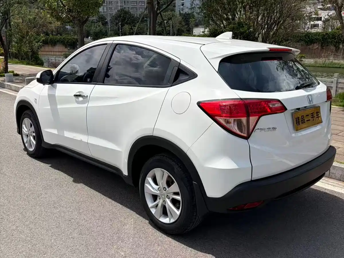 Photo 5 - Honda Vezel