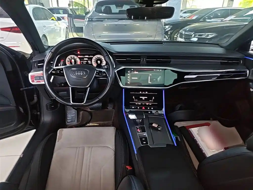Audi A6L 2021 40 TFSI Luxury Sport фото 10