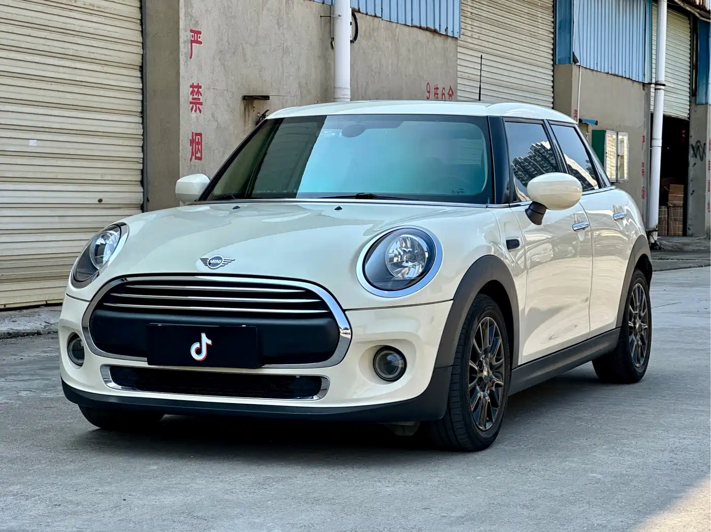 MINI MINI