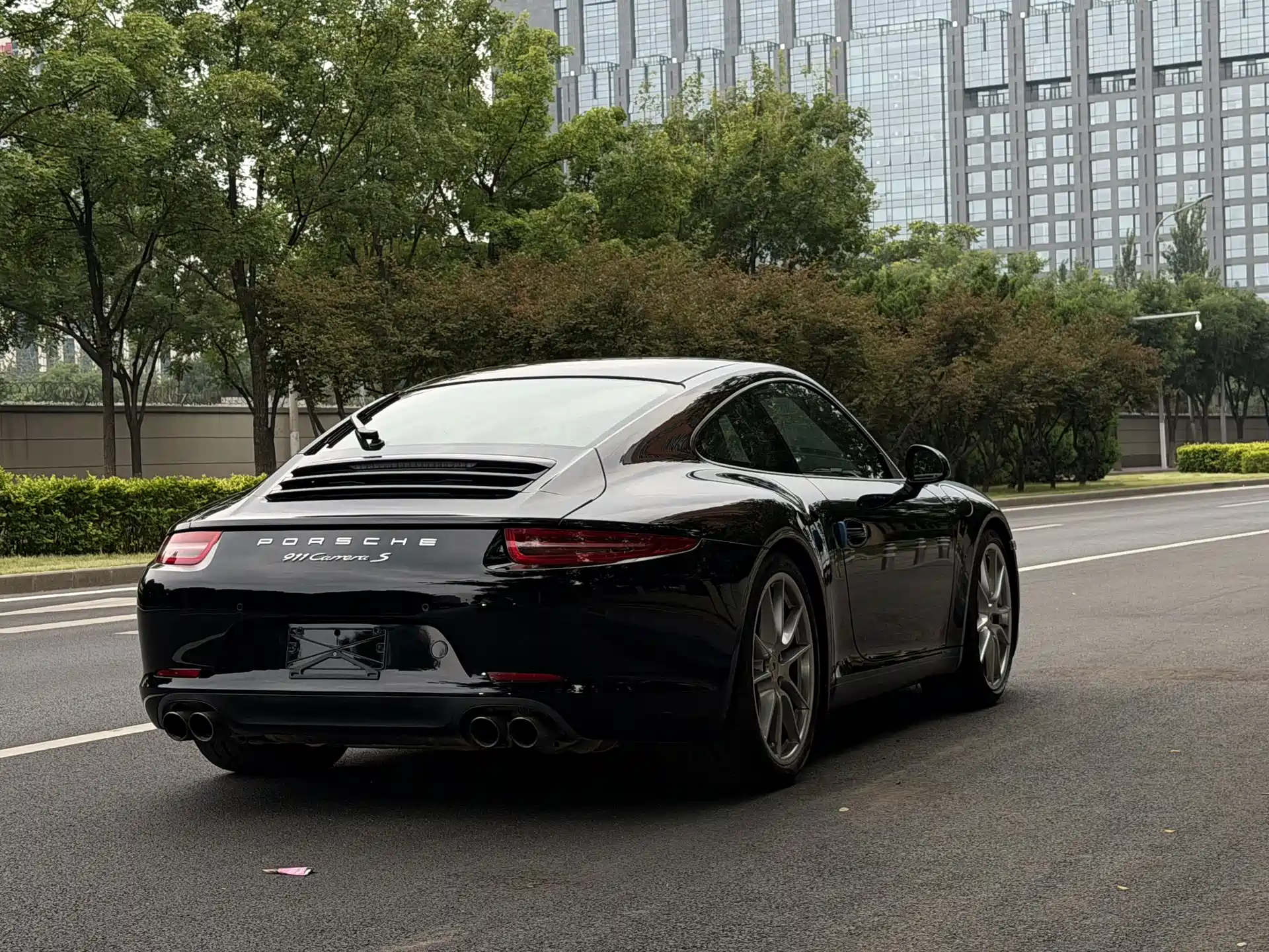 Фото 4 - Porsche 911