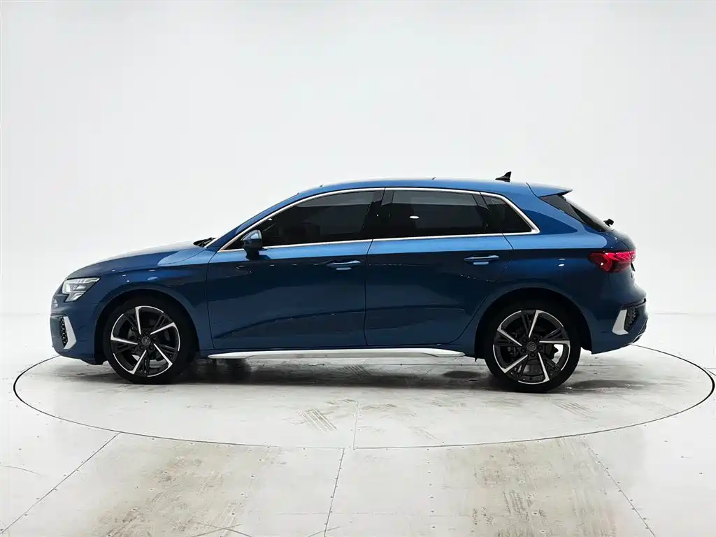 Audi A3 2021 Sportback 35 TFSI Fashion Sport фото 4
