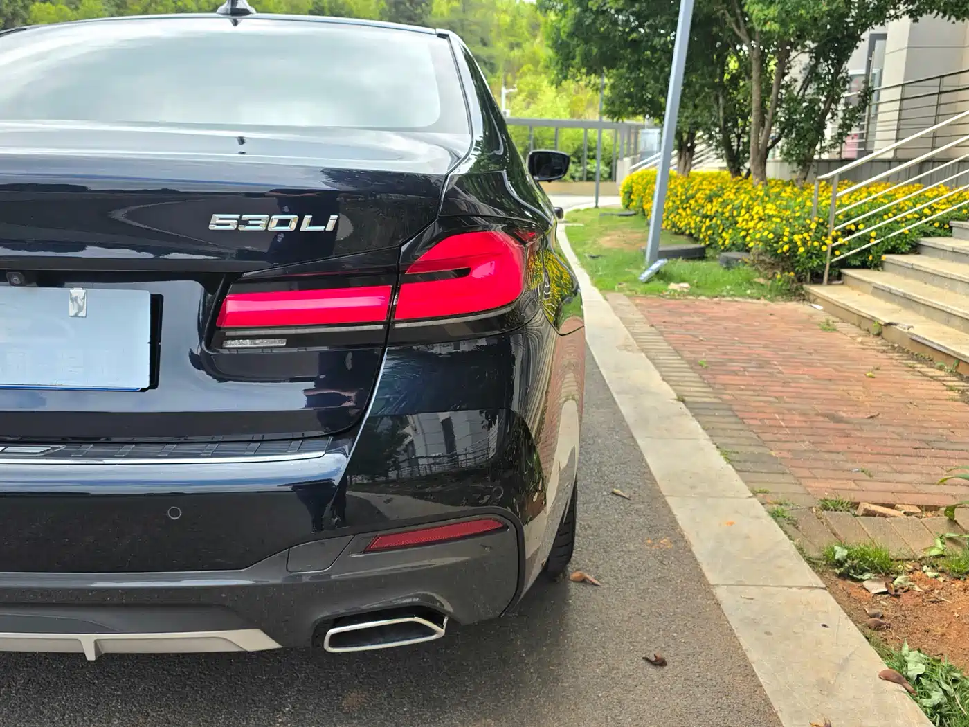 BMW 5 Series 2021 530Li Leading M Sport Package фото 7