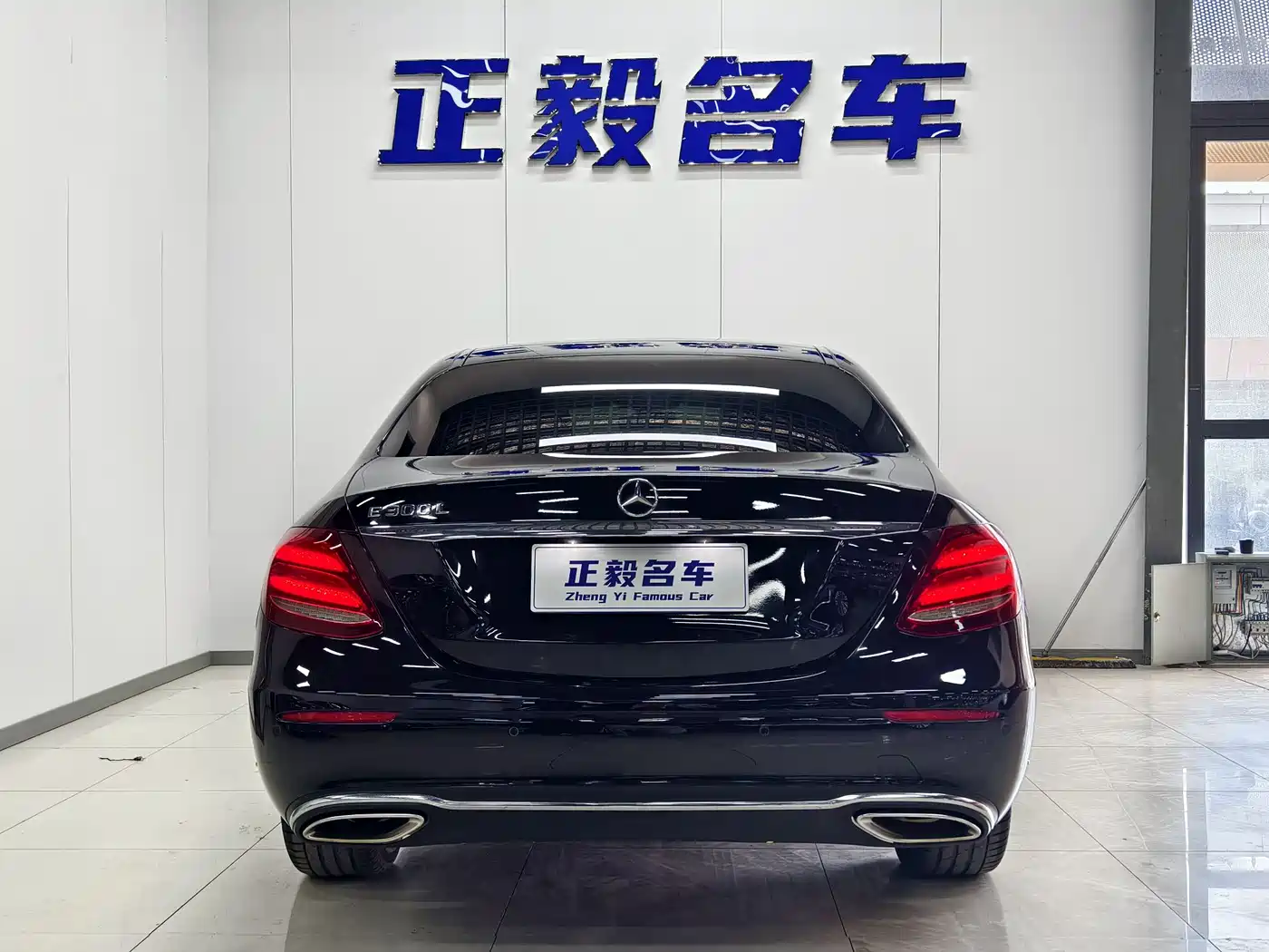 Mercedes-Benz E-Class 2019 E 300 L Fashion фото 16