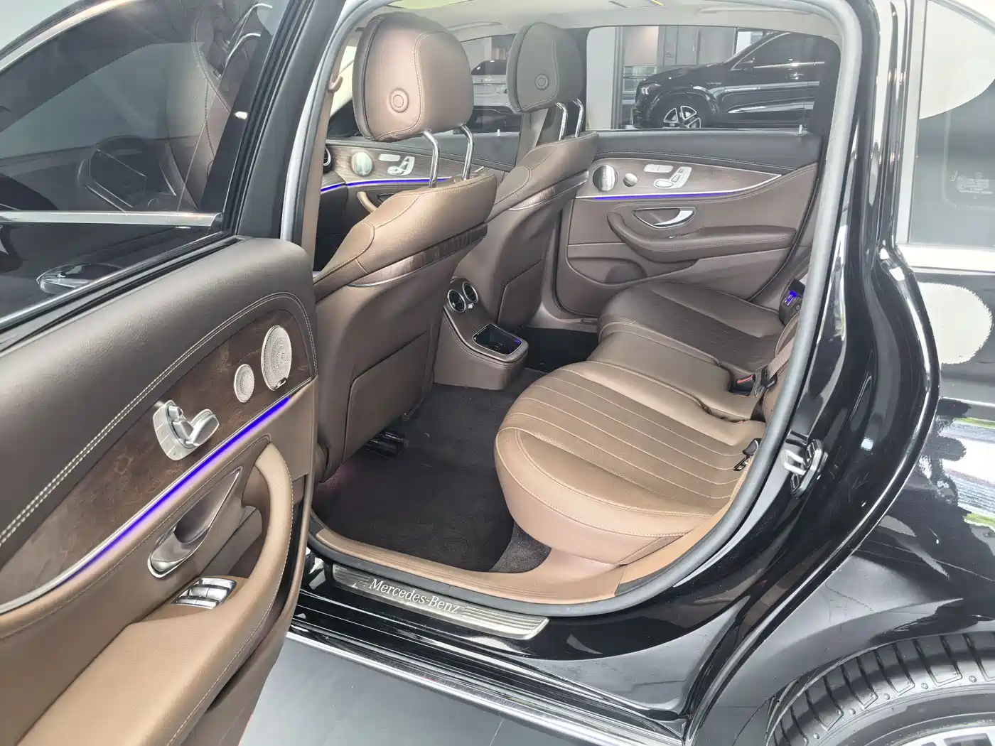 Mercedes-Benz E-Class 2023 Facelift E 300 L Luxury фото 9