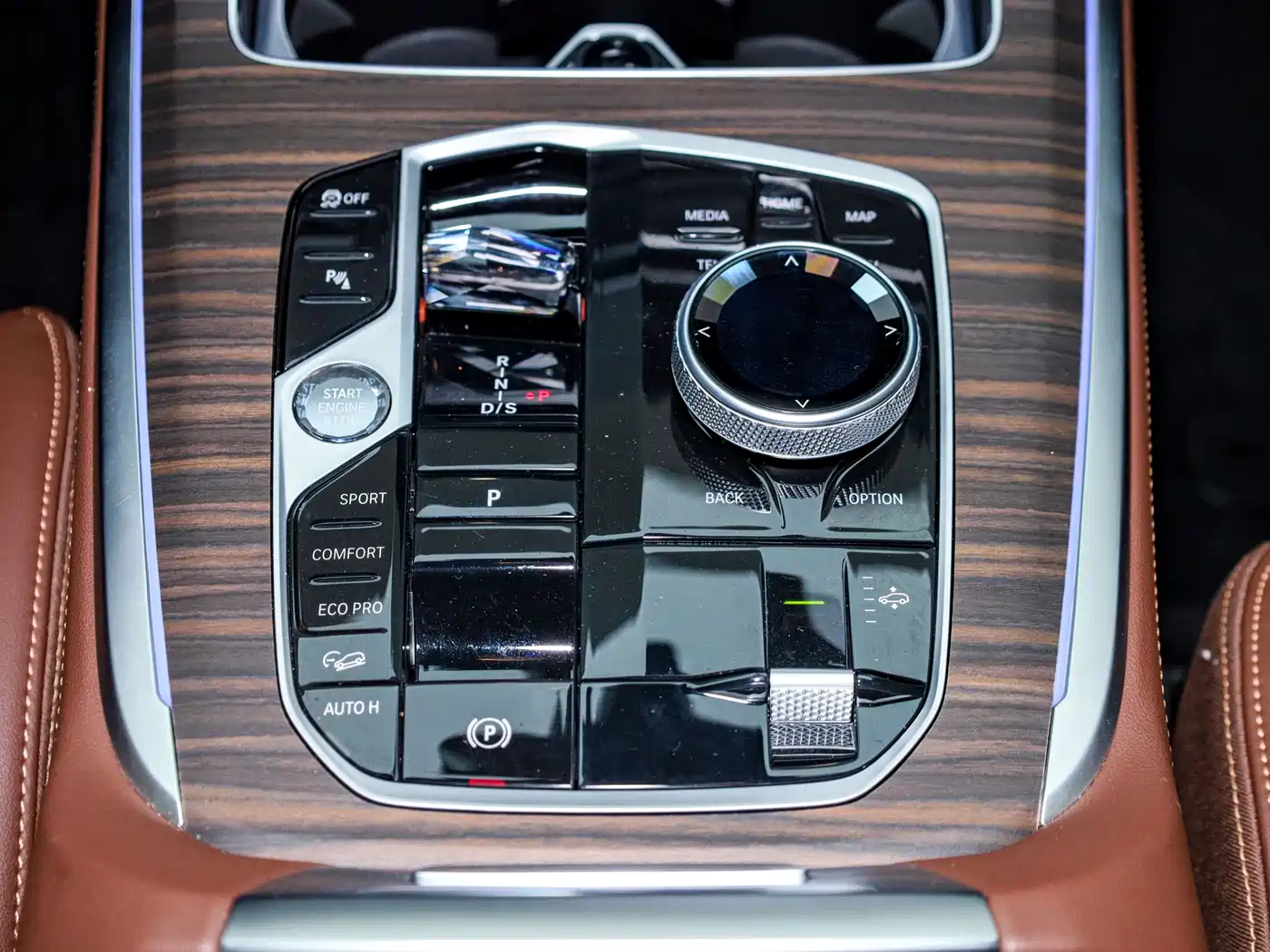 BMW X7 2024 xDrive40i Leading Luxury Package фото 18