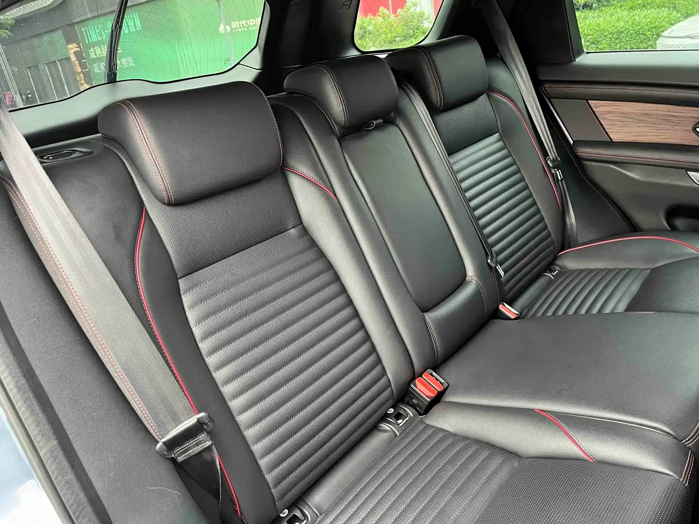 Land Rover Discovery Sport 2021 249PS R-Dynamic S Performance Edition фото 24
