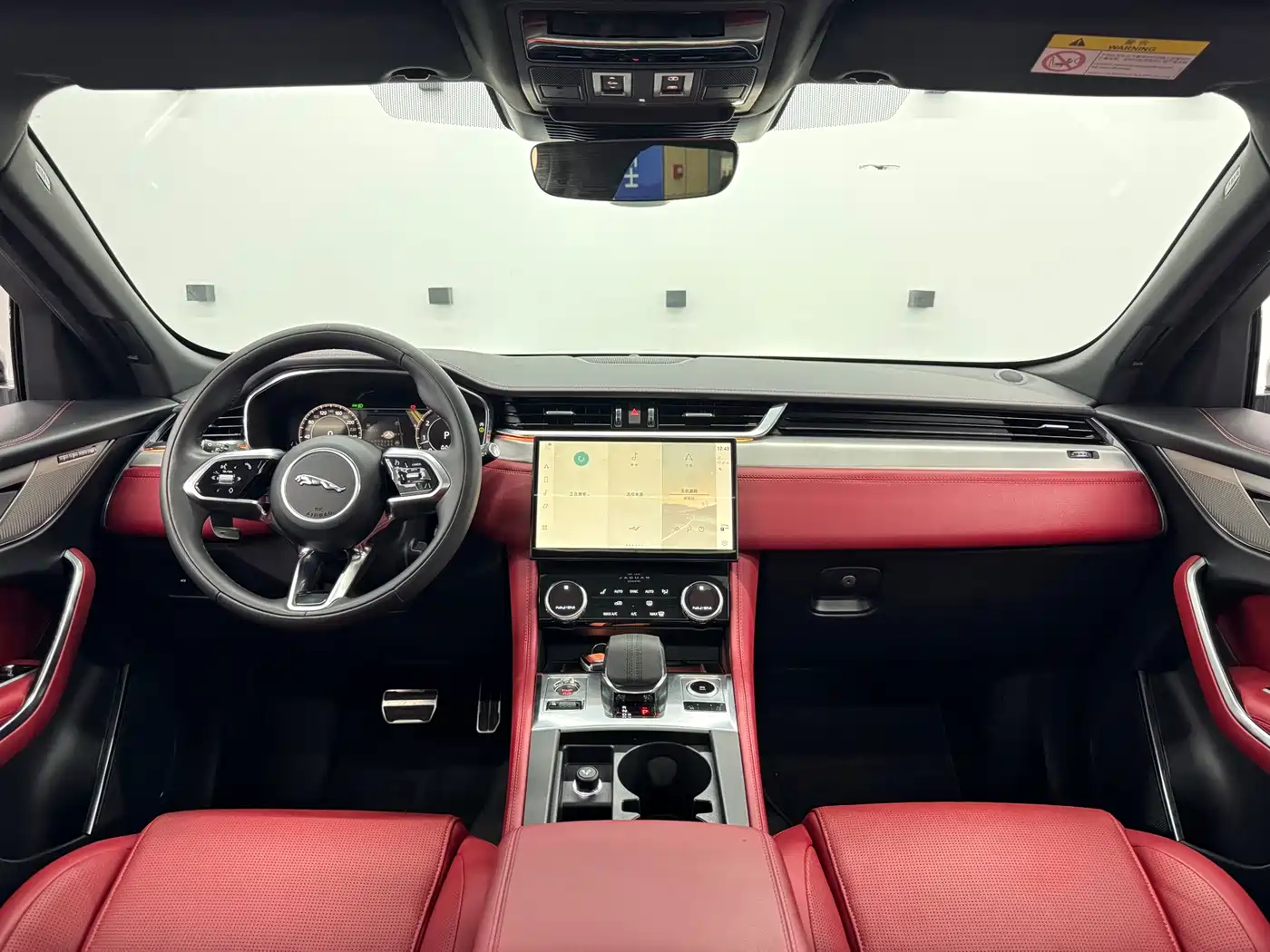 Jaguar F-PACE 2024 2024 P250 R-Dynamic SE