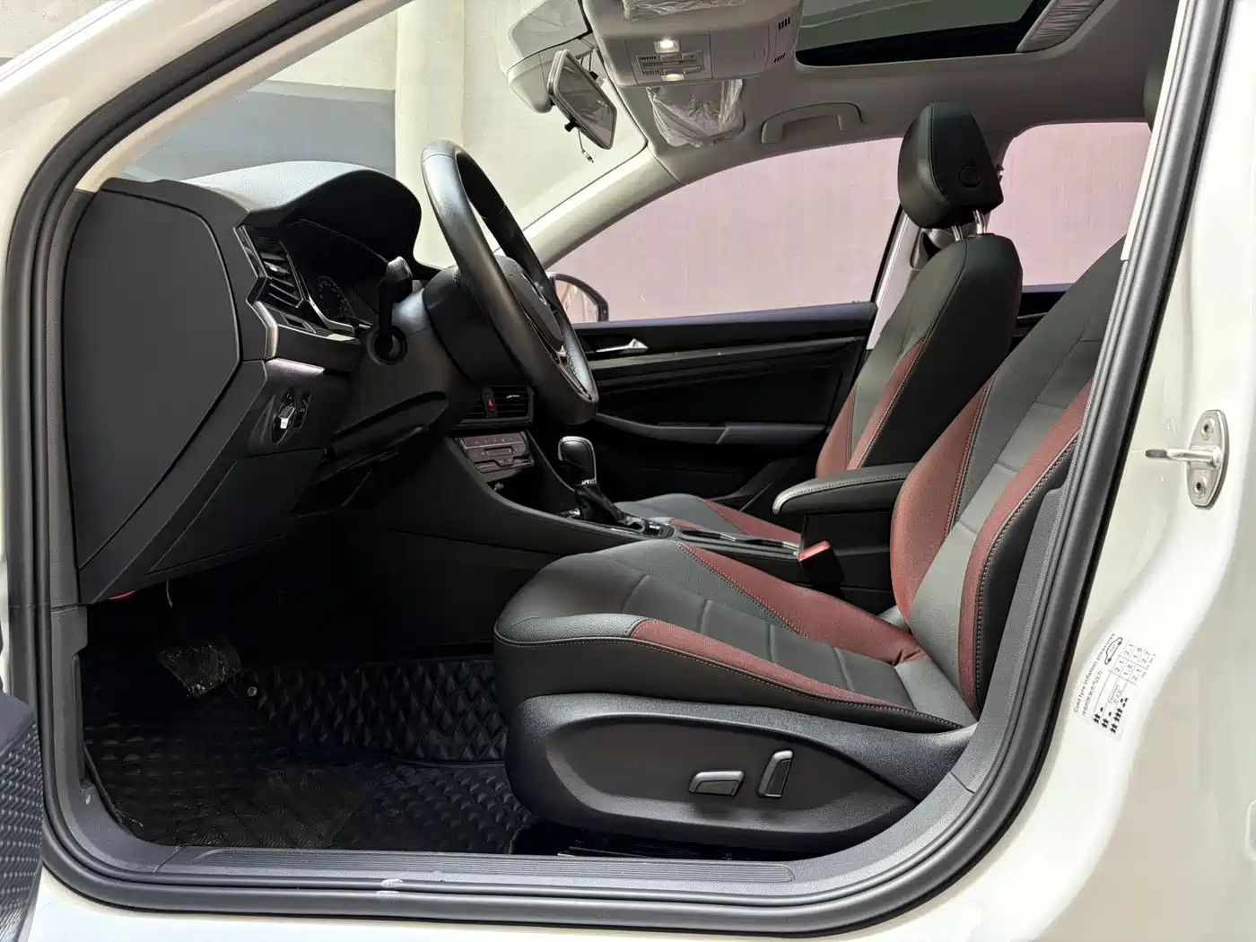 Volkswagen Bora 2021 1.5L Automatic Elite Smart Edition фото 4