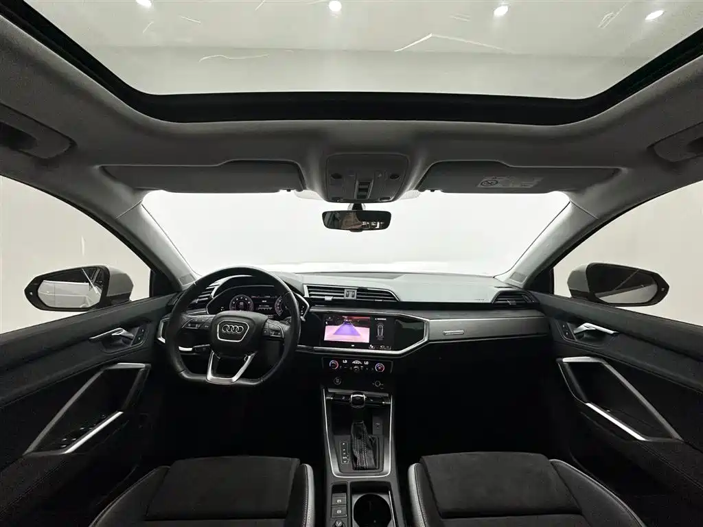 Audi Q3 2023 35 TFSI Fashion Dynamic (1.4T) фото 10
