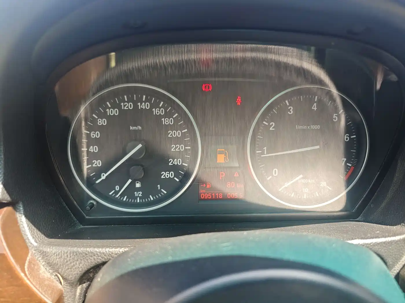 BMW 3 Series 2009 325i Luxury фото 16