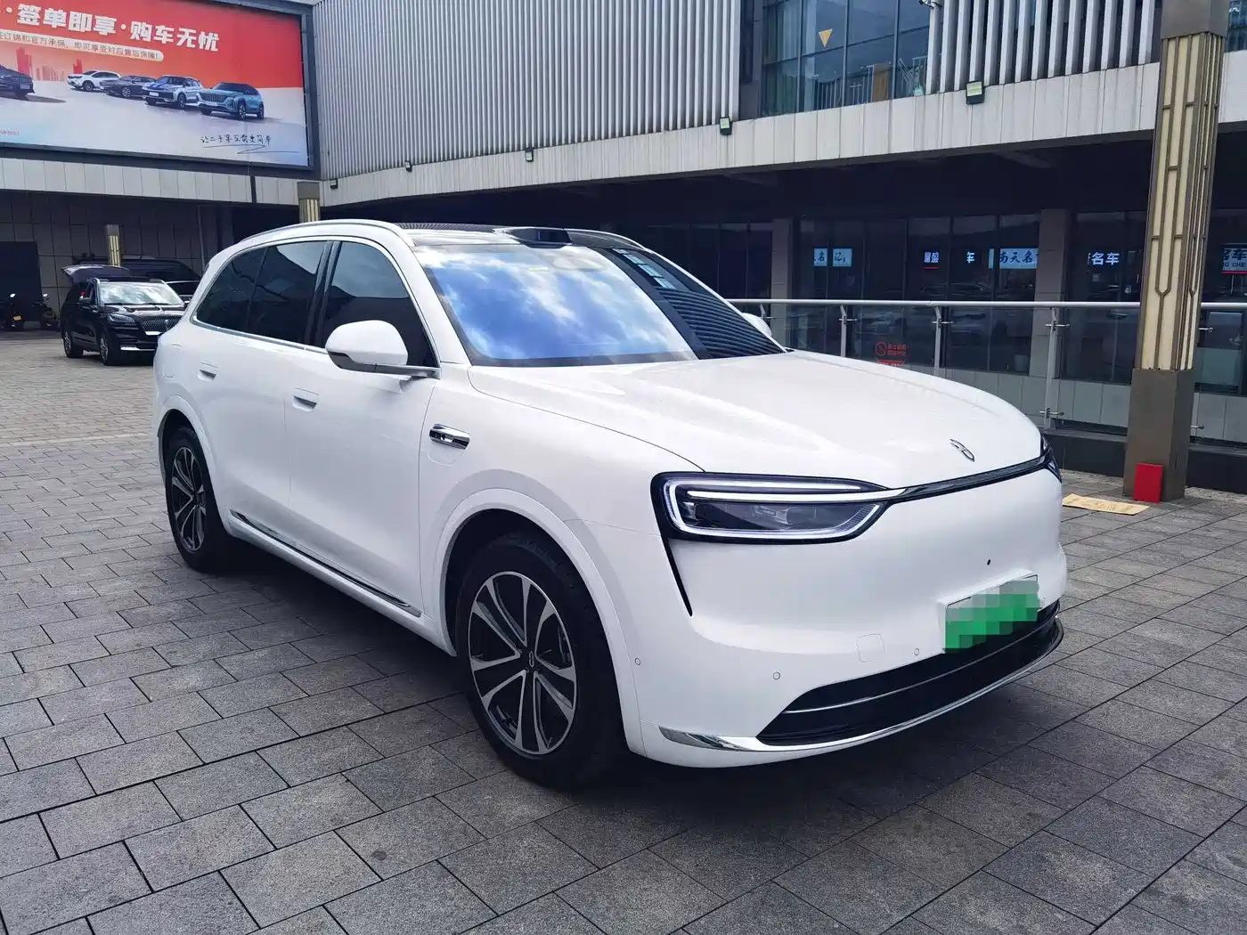 AITO Wenjie AITO M7 2026 Extended Range Max AWD 5-seater фото 14