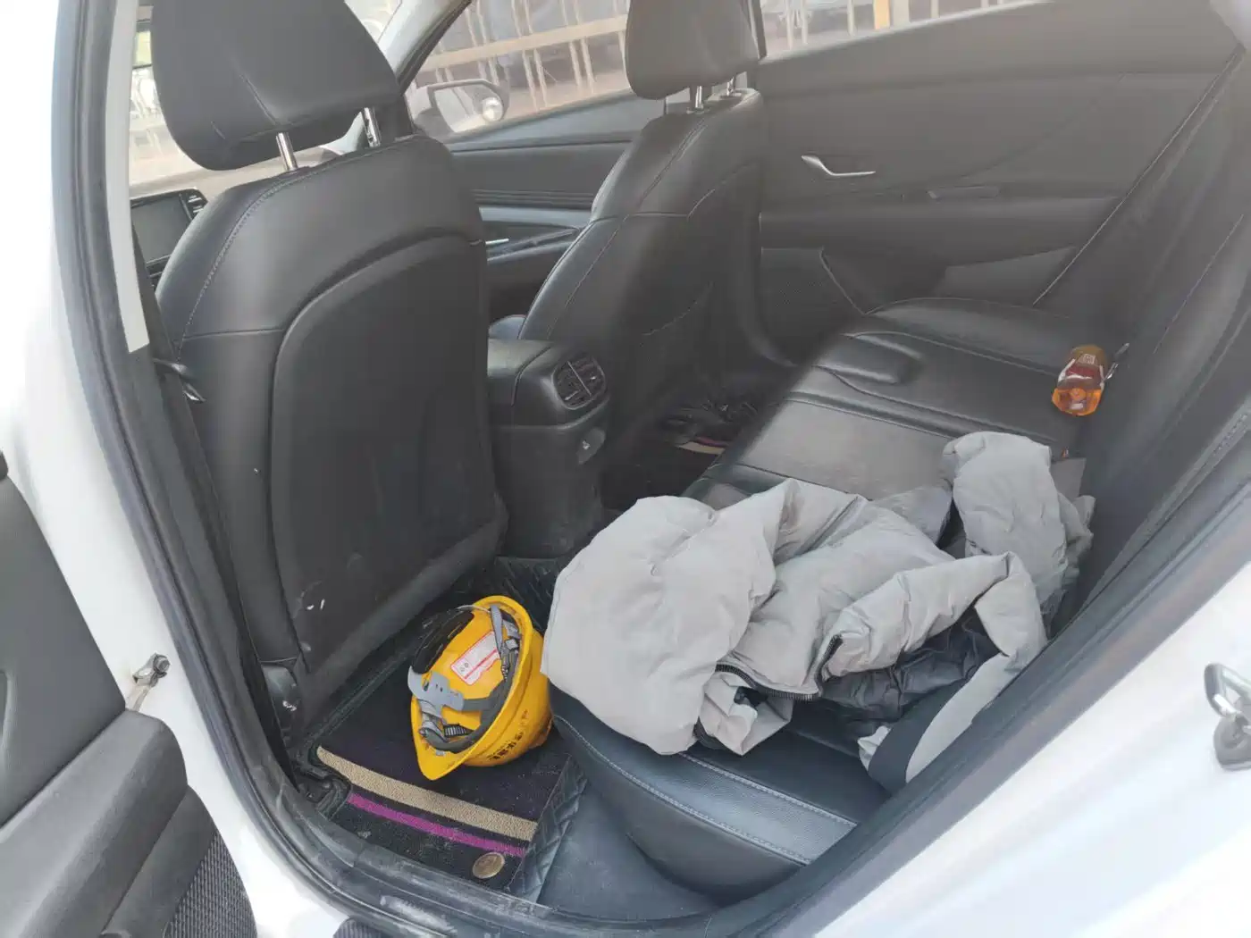 Hyundai Elantra 2021 1.5L CVT GLX Elite Edition фото 6