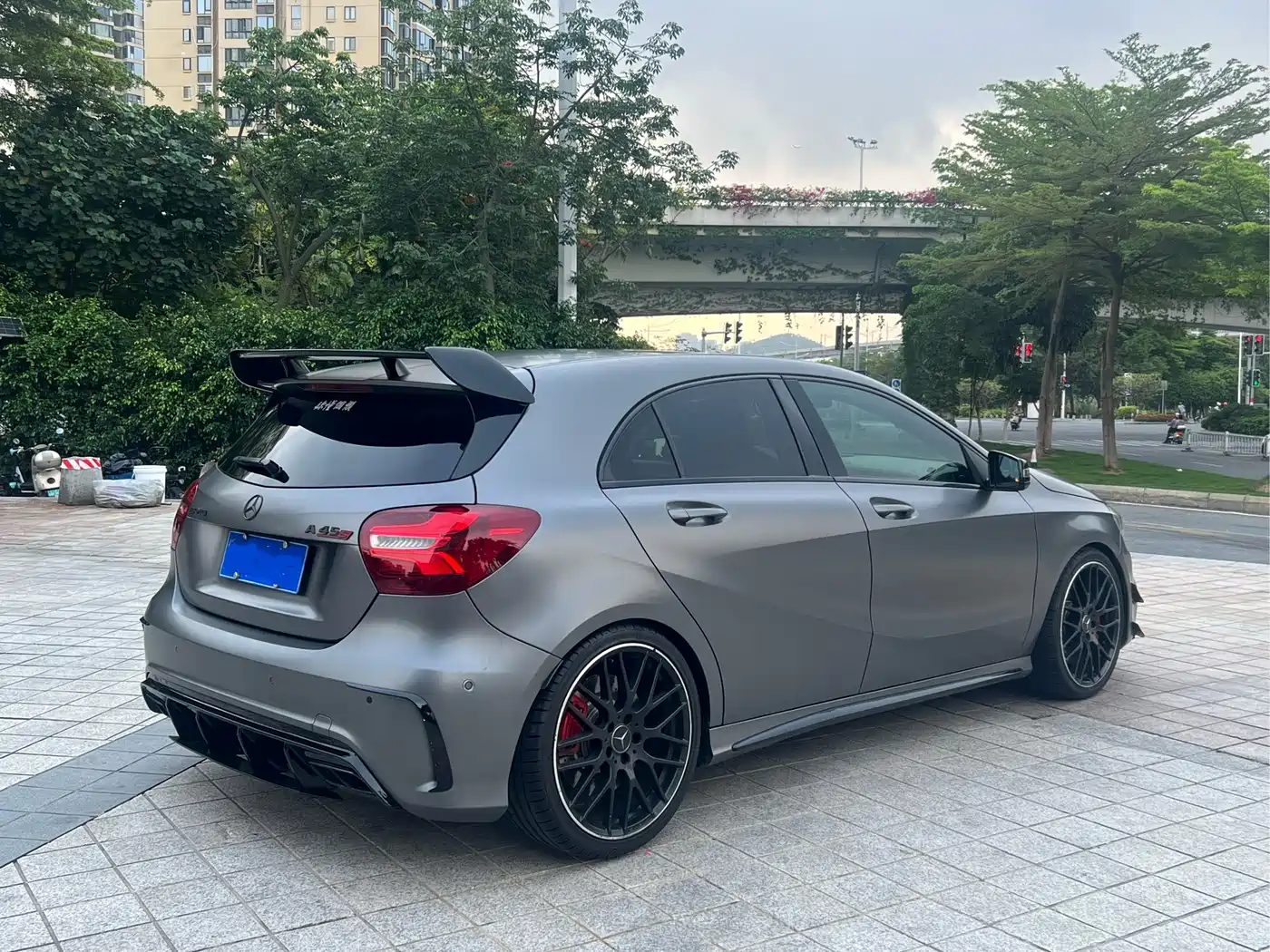 Mercedes-Benz A-Class AMG (Import) 2017 Facelift AMG A 45 4MATIC China VI фото 5