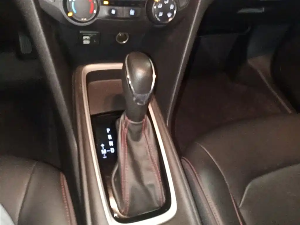 Chevrolet Monza 2019 RS 330T Auto Smooth Edition China VI фото 14