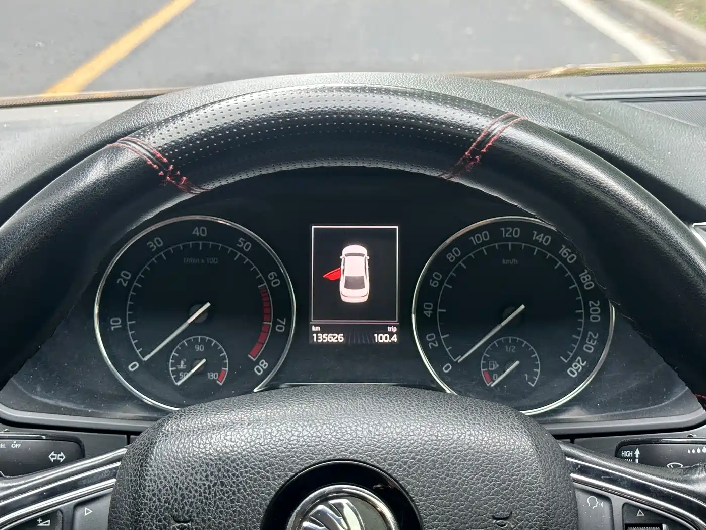 Škoda Superb 2016 TSI330 DSG Pioneer Edition фото 8